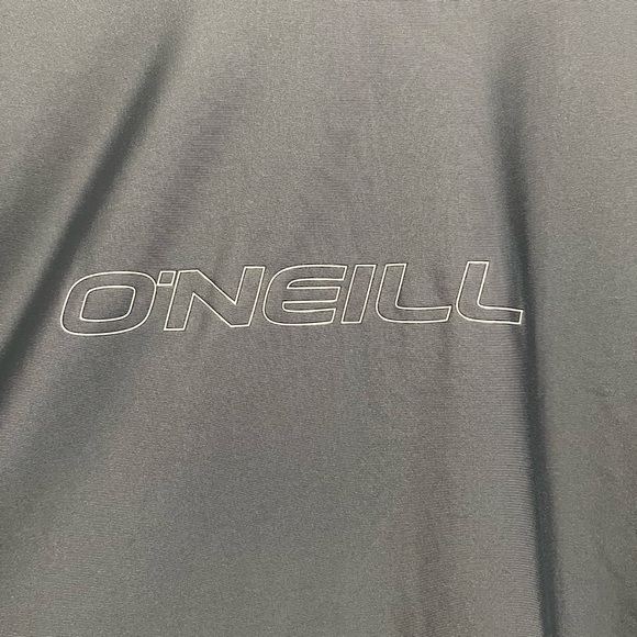 Oneill Shirt Large Gray Guard
Surfing SPF 50 Nylon Slim Fit with one flaw - Picture 3 of 6